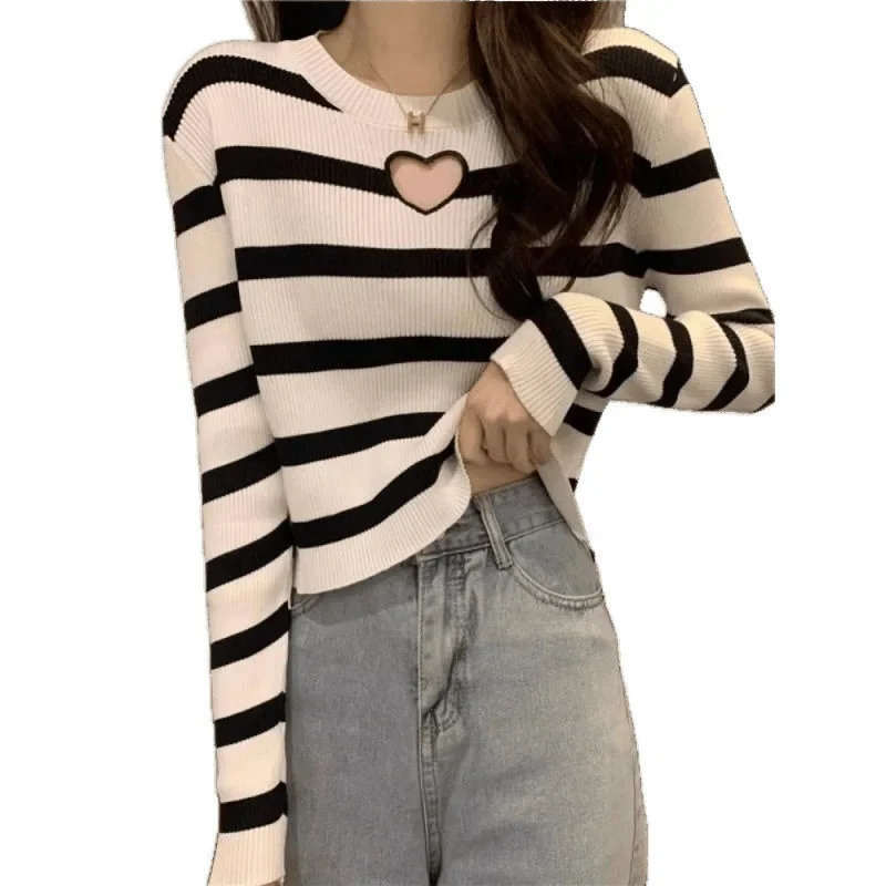 Design Sensation Hollow out Knitwear Women's Base Layer Top Slimming Stylish Heart Pattern Autumn Fashion Small Size - Image 5