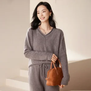 Women's Pure Cashmere Knitwear V-Neck Turtleneck Casual Loose Warm Base Layer Top Sculpture Thick Winter Fashion Style